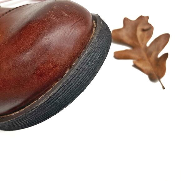 Eastland Chestnut Leather Cap Toe Boots | Heritage Workwear Americana Style - Picture 10 of 16